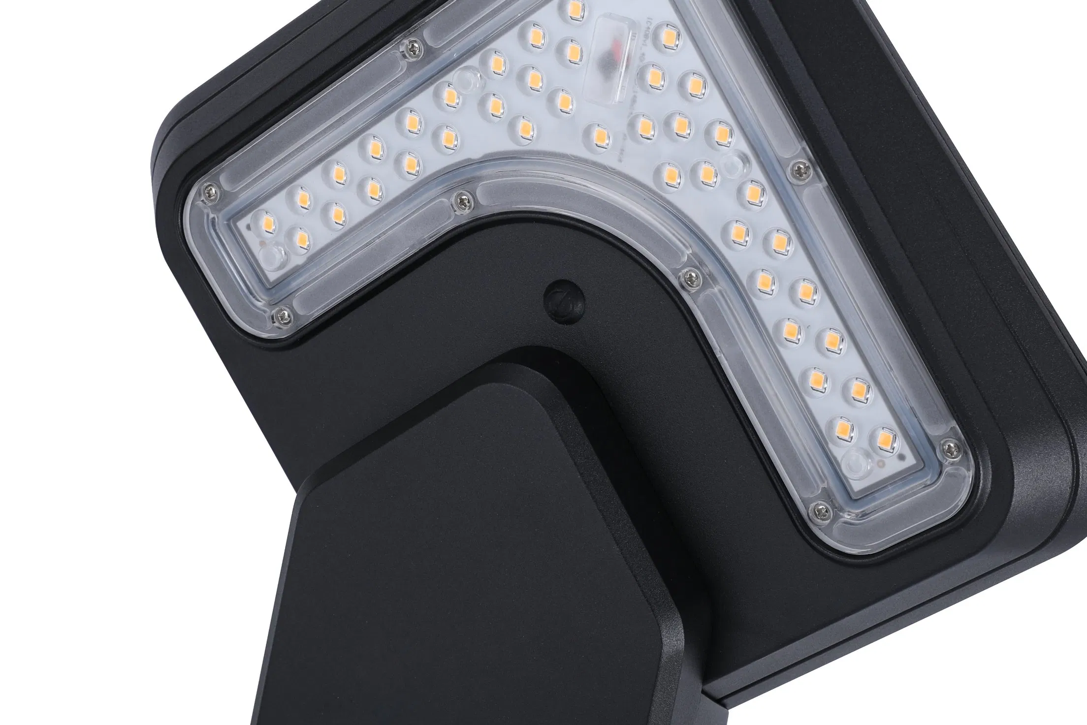 Solar-Powered LED Outdoor Wall Lamp for Energy Efficiency