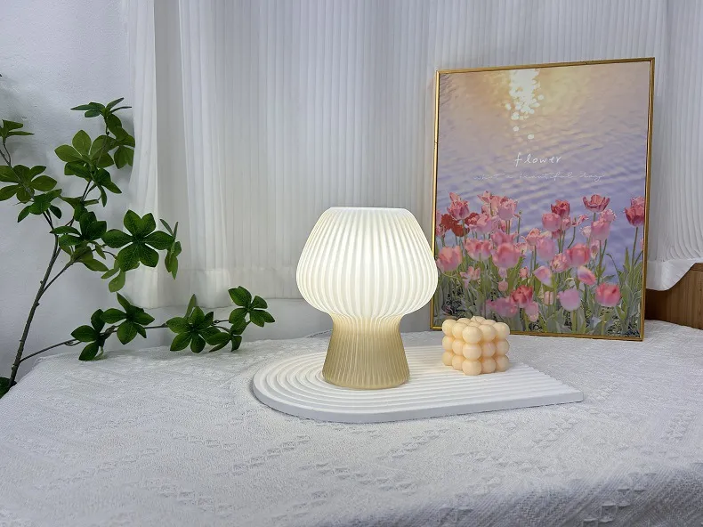 Bauhaus Glass Lamp 3