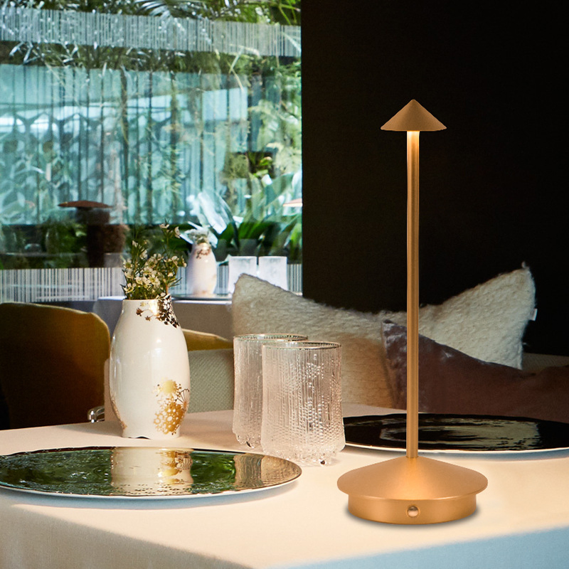 Night Light Designer Table Light Bedside Office Decor Modern Minimalist Office Book Room Table Lamp