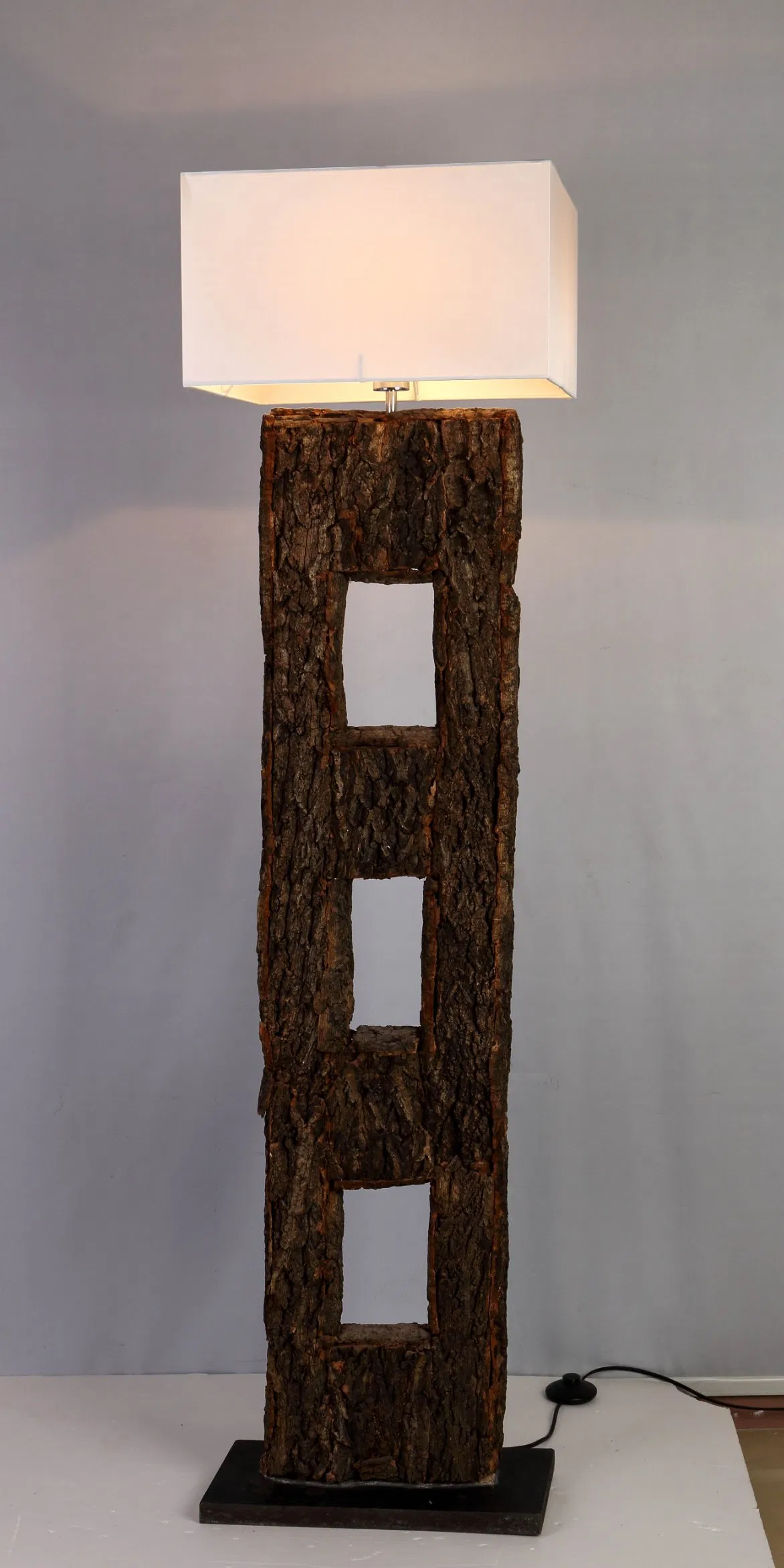 LED Creative Antique Finish Flood Drift Wood Floor Standing Lamp for Living Room Bedroom Homestay