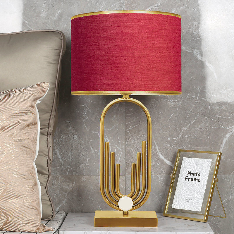 Vibrant Vintage Metal Lantern Table Lamp for Cozy Bedrooms