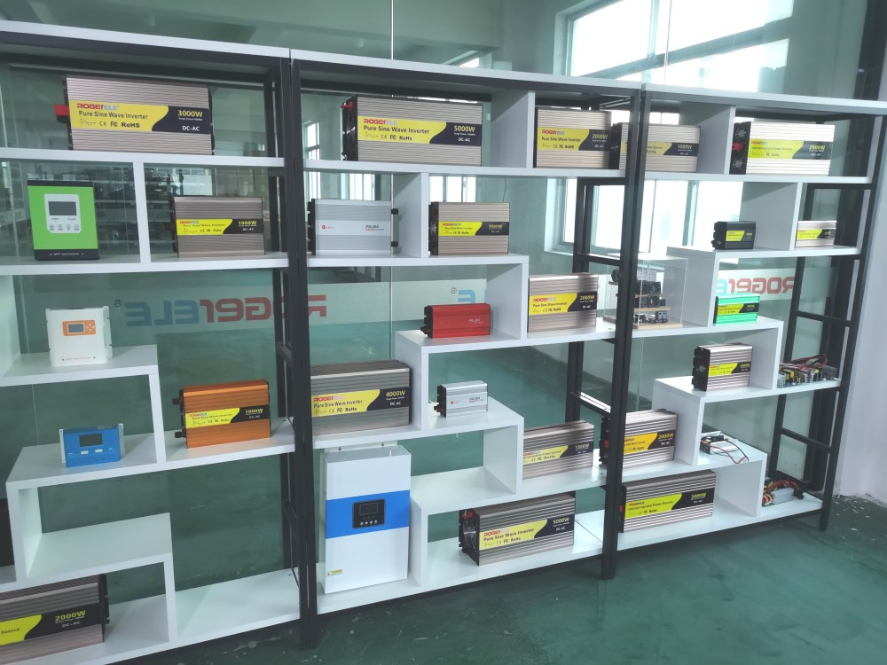 Car Home 2000 Watt Inverter Pure Sine Wave Power DC AC 12V 220V Portable 12VDC 220VAC 2kw off Grid Power Inverter