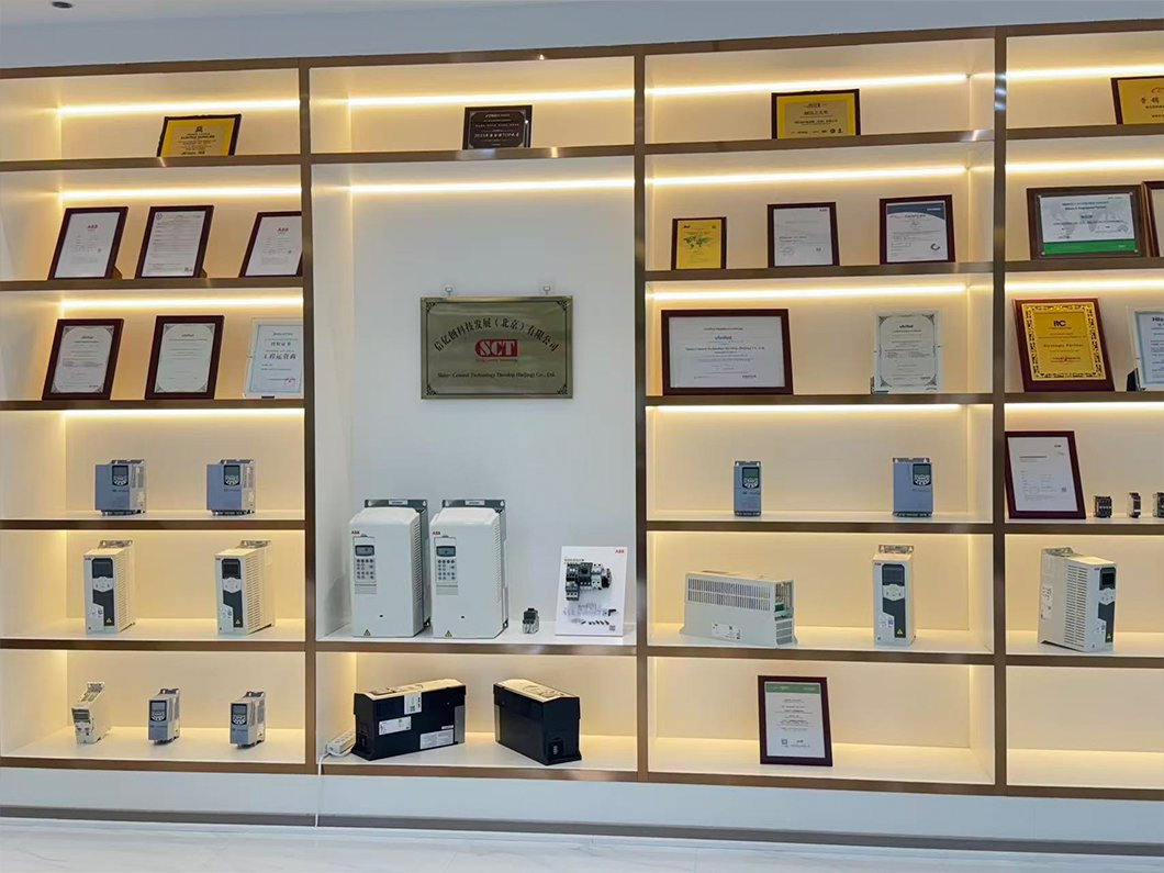 ABB Brand Compact 1.5kw 24V High Frequency Power Inverter for Easy Installation