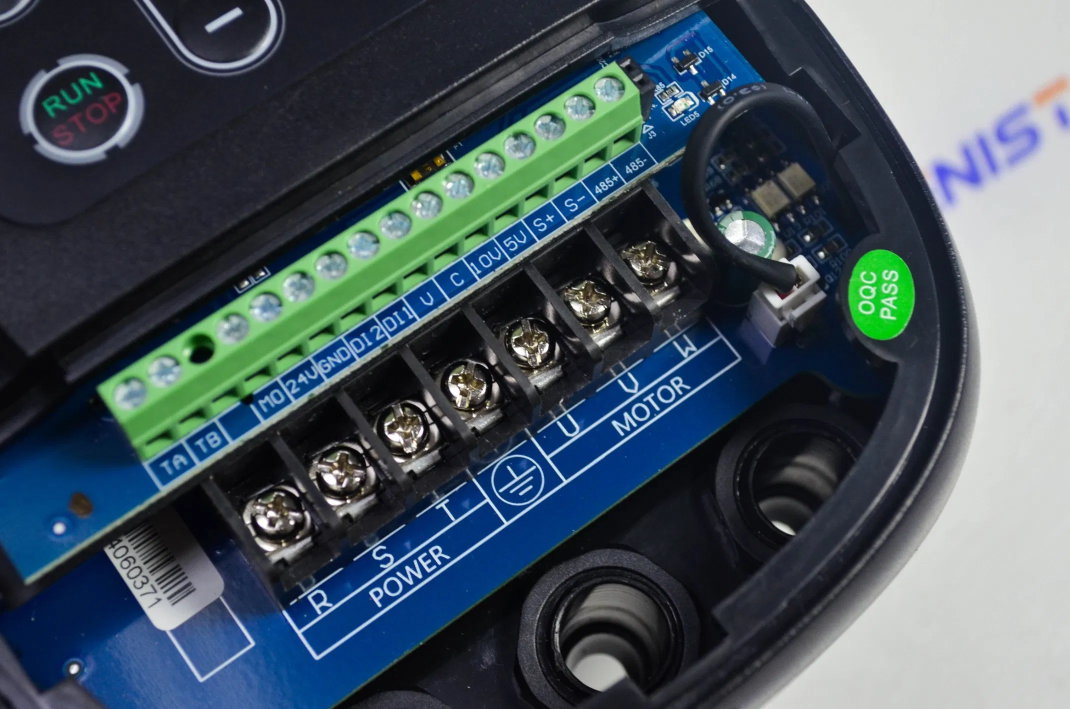 Water Pump Frequency Inverter IP54 Protection 220V-380V Single and Three Phase Custom Logo 18 Month Warranty