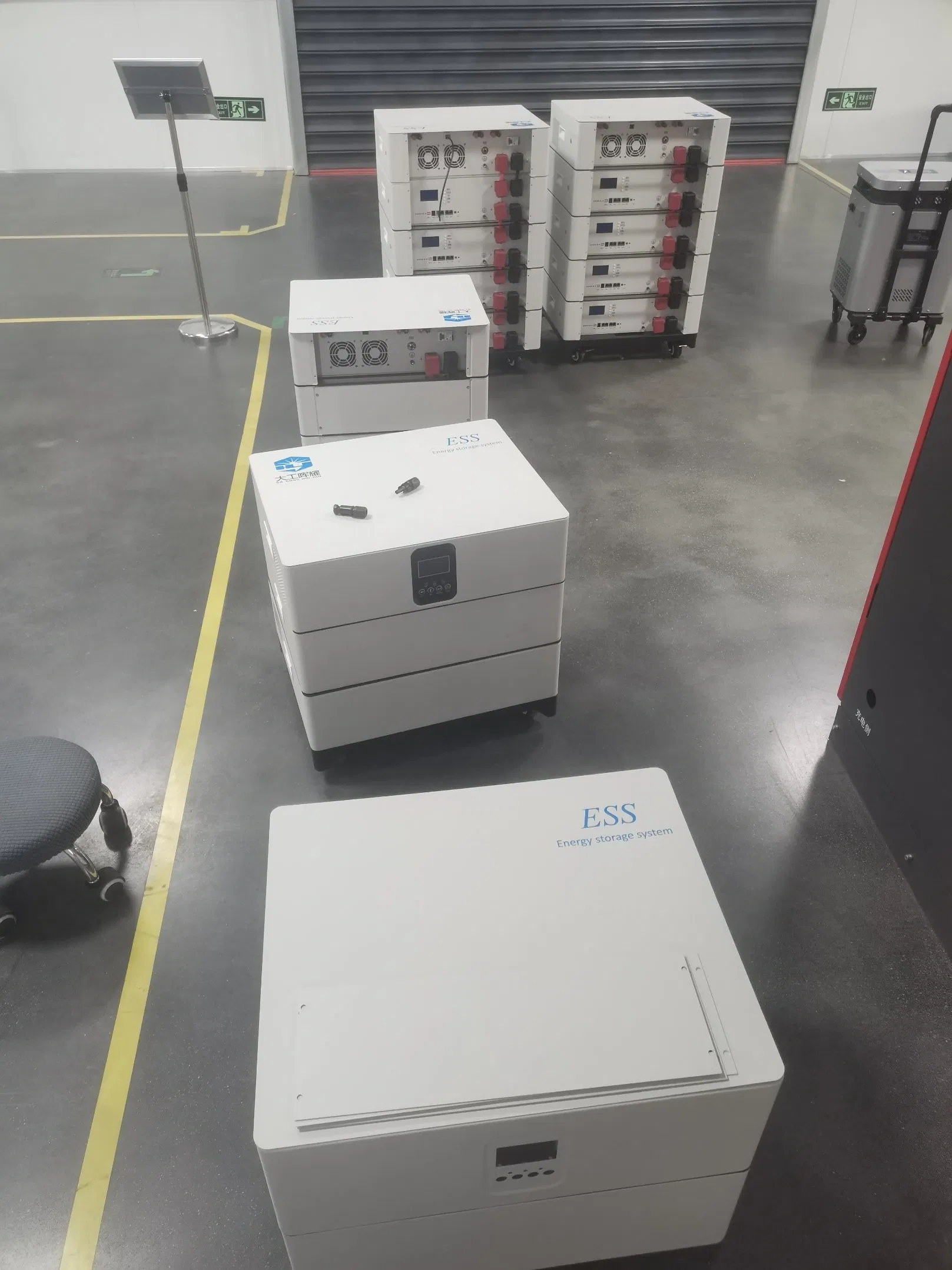 48V100ah Racked Mounted Lithium Battery 51.2V 20kwh 5kwh 10kwh 15kwh LiFePO4 Battery Pack Home Use Solar Generator Inverter 5kw