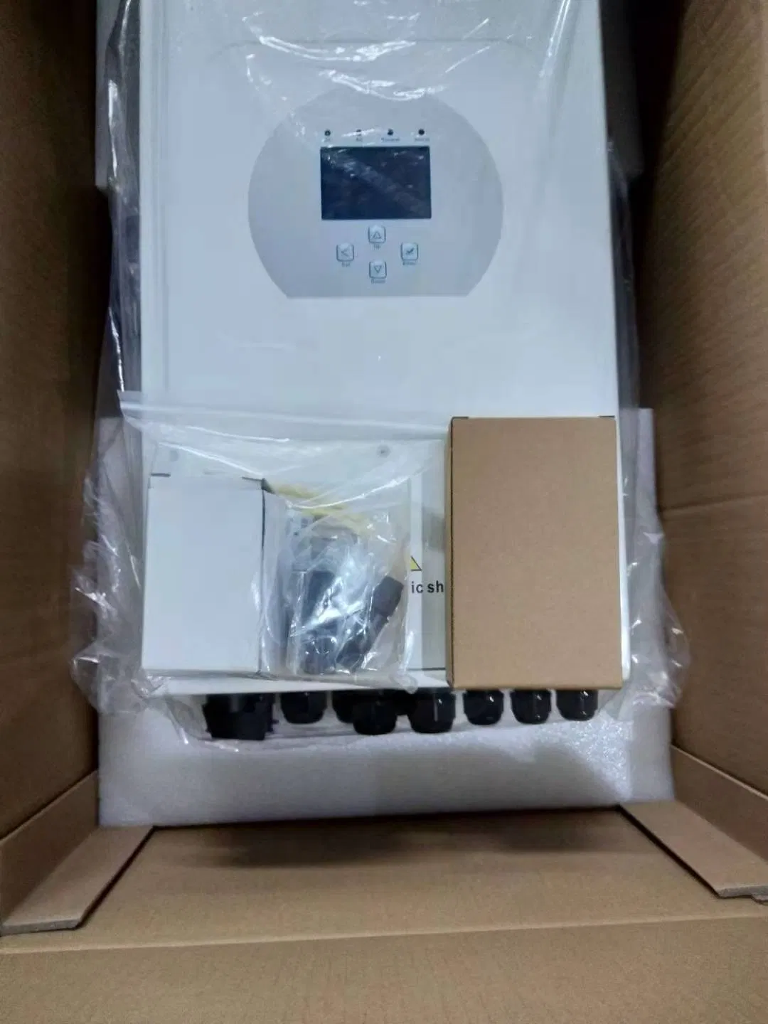 3.6kw 5kw Wall Mounted Solar Hybrid Inverter for Home Use with Parallel Function