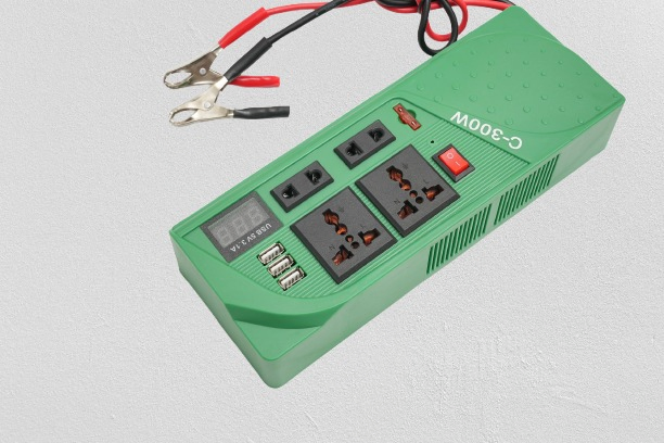 High-Performance Portable Car Charger with Built-in Power Inverter