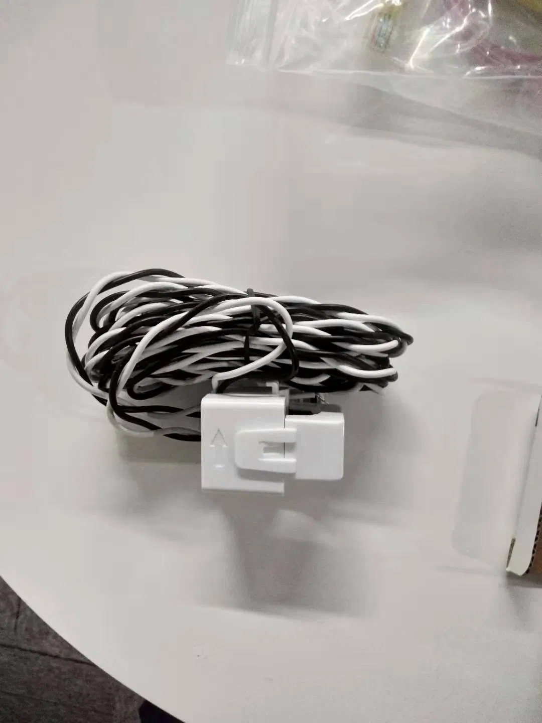 3.6kw 5kw Wall Mounted Solar Hybrid Inverter for Home Use with Parallel Function