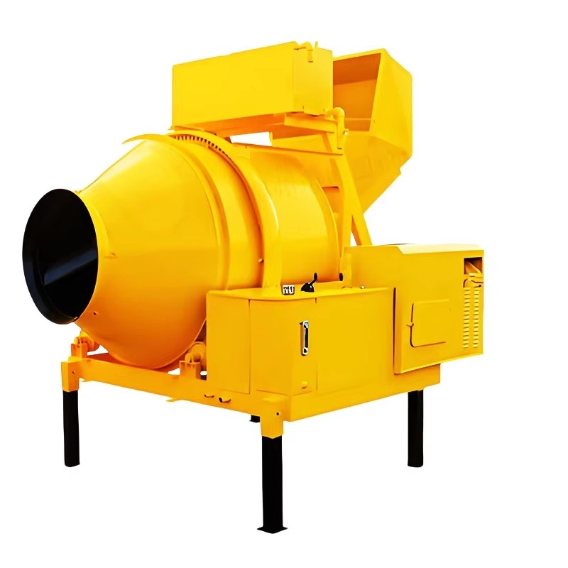 Diesel Cement Mixer 700L Wheeled Concrete Mixing with Hoist Hydraulic Lifting