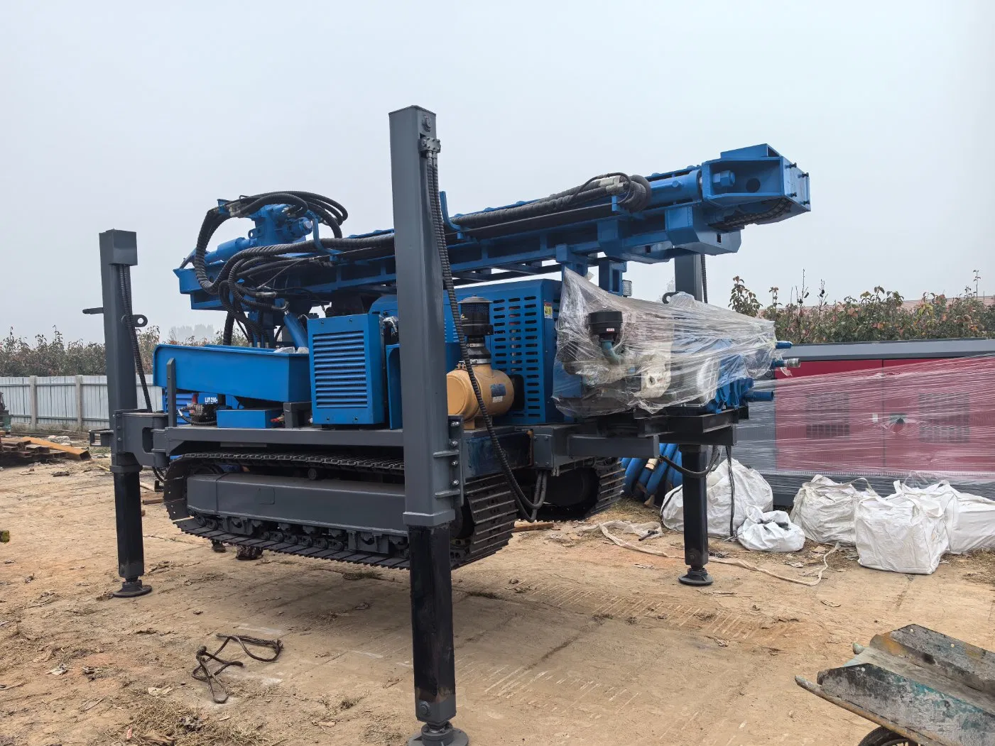 Gripping Unloader Drill Rig for Reduced Labor Intensity and Increased Efficiency