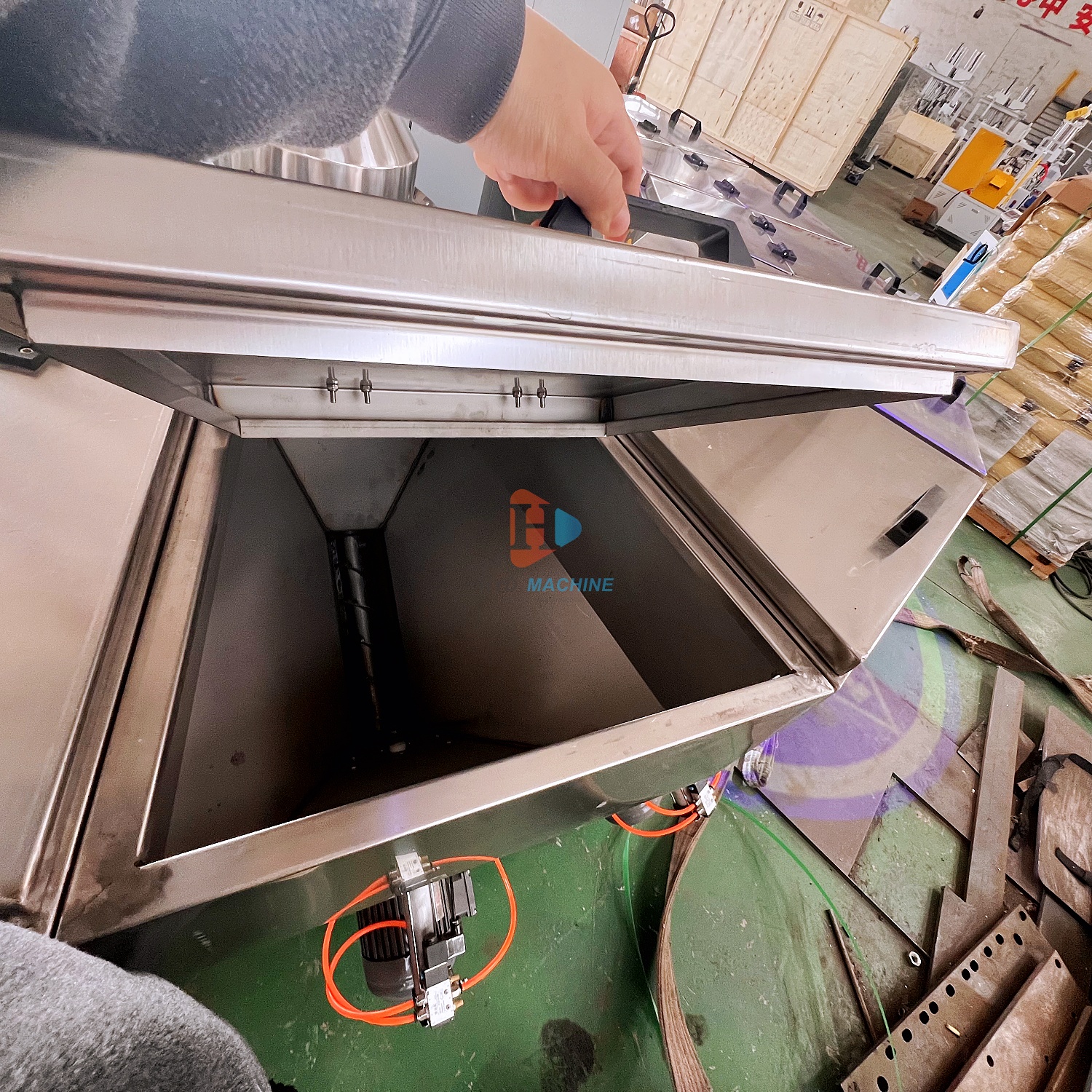 Spices Condiment Powder Additives Batching Dosing Weighing Mixing System with Coating Pump Gearbox 150L Capacity SUS304 Material