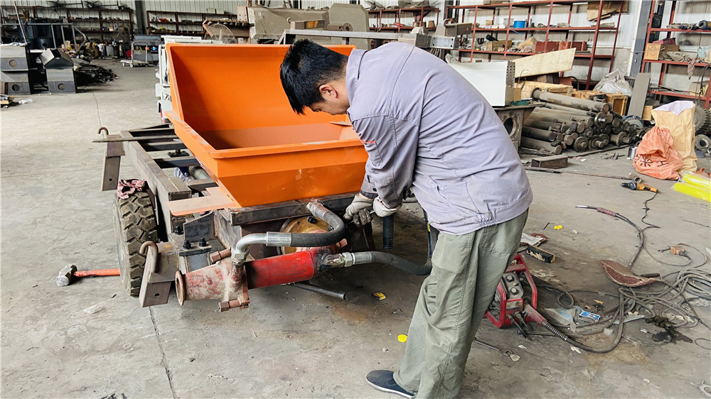 Final assembly and quality inspection of construction machinery at SSG