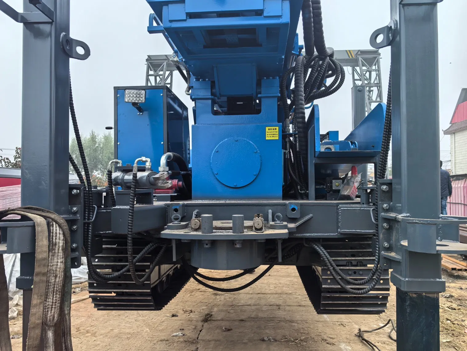 Gripping Unloader Drill Rig for Reduced Labor Intensity and Increased Efficiency