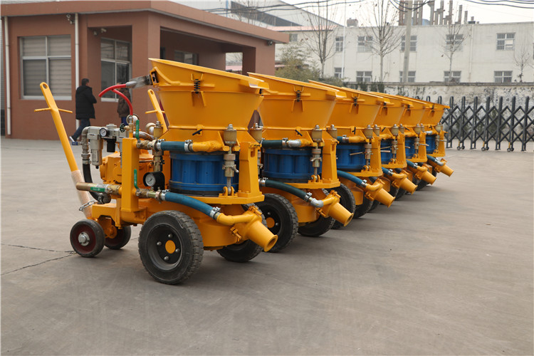 Small Size 5m3/h air Motor Driven Dry Mix Tunnel Gunite Shotcrete Machine Price
