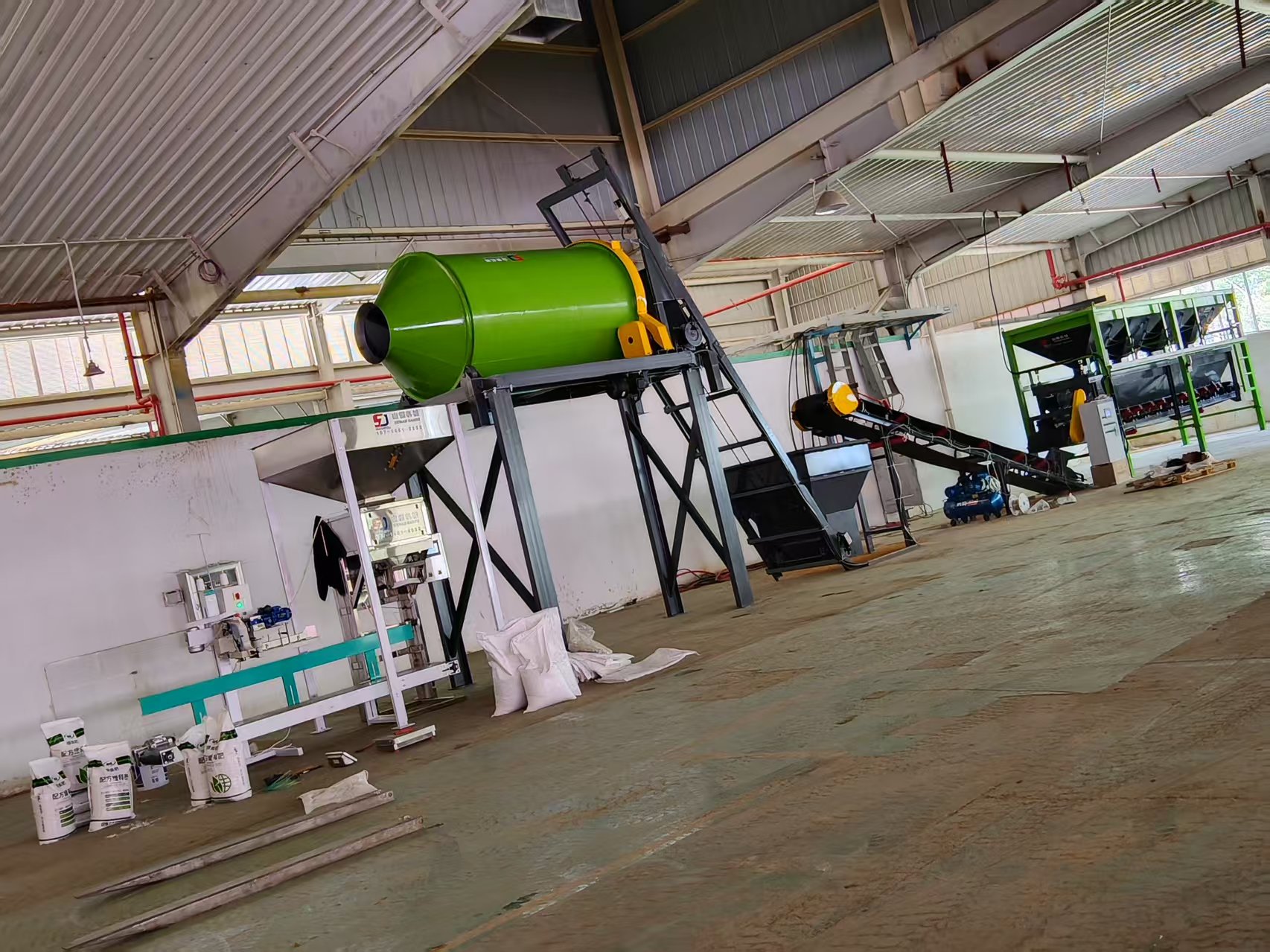 Supply of NPK Bulk Blending Fertilizer Production Lines Batch Mixing, Batching, and Packaging Processes
