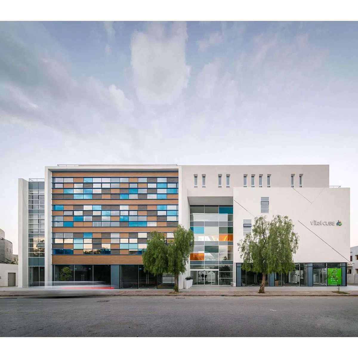 Estrutura de Armazém de Aço Prefabricado Desmontável e Edifícios de Escritórios e Hotéis Modulares de Vários Andares