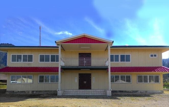 Edifício de Escritório com Estrutura de Aço Ecológica e Durabilidade Moderna