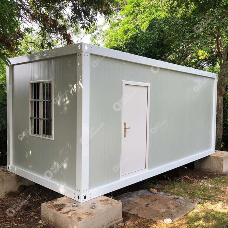 Uma Casa de Estrutura Prefabricada para Escritório
