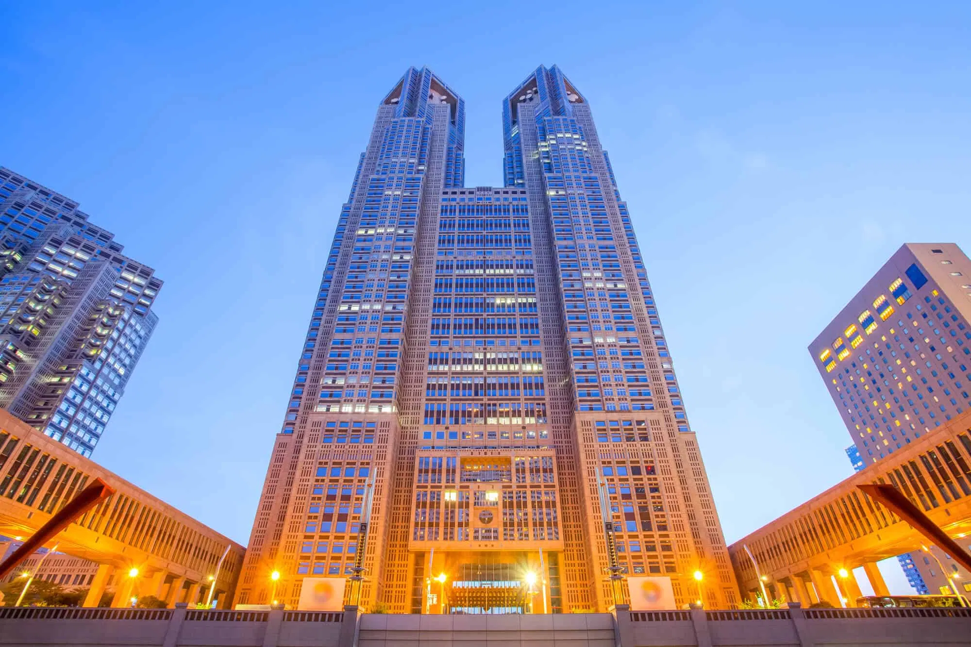 Feito na China Design Livre Alta Qualidade Construção Rápida Estrutura de Aço Prefabricada Edifício de Escritório Governamental