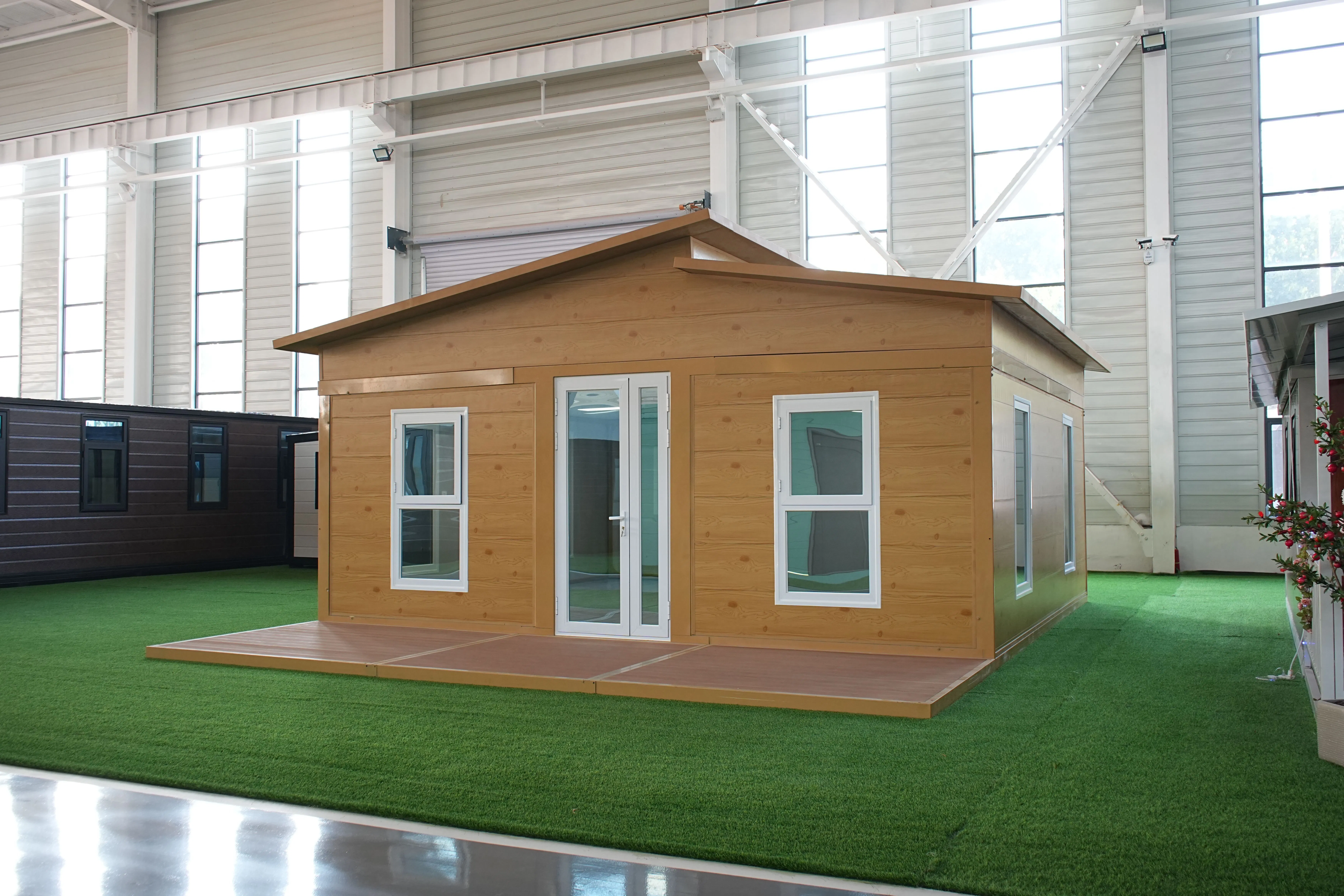 Edifício Modular de Aço com Design Expandível para Espaço de Vida Eficiente