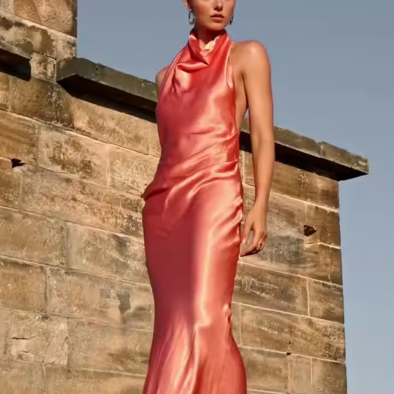 New Arrival High Quality Customized Elegant Modest Prom Dress Sexy Sleeveless Thin Waist Straight Satin Evening Dress