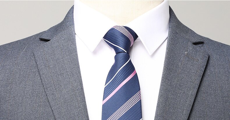 Mens Suit Detail 4