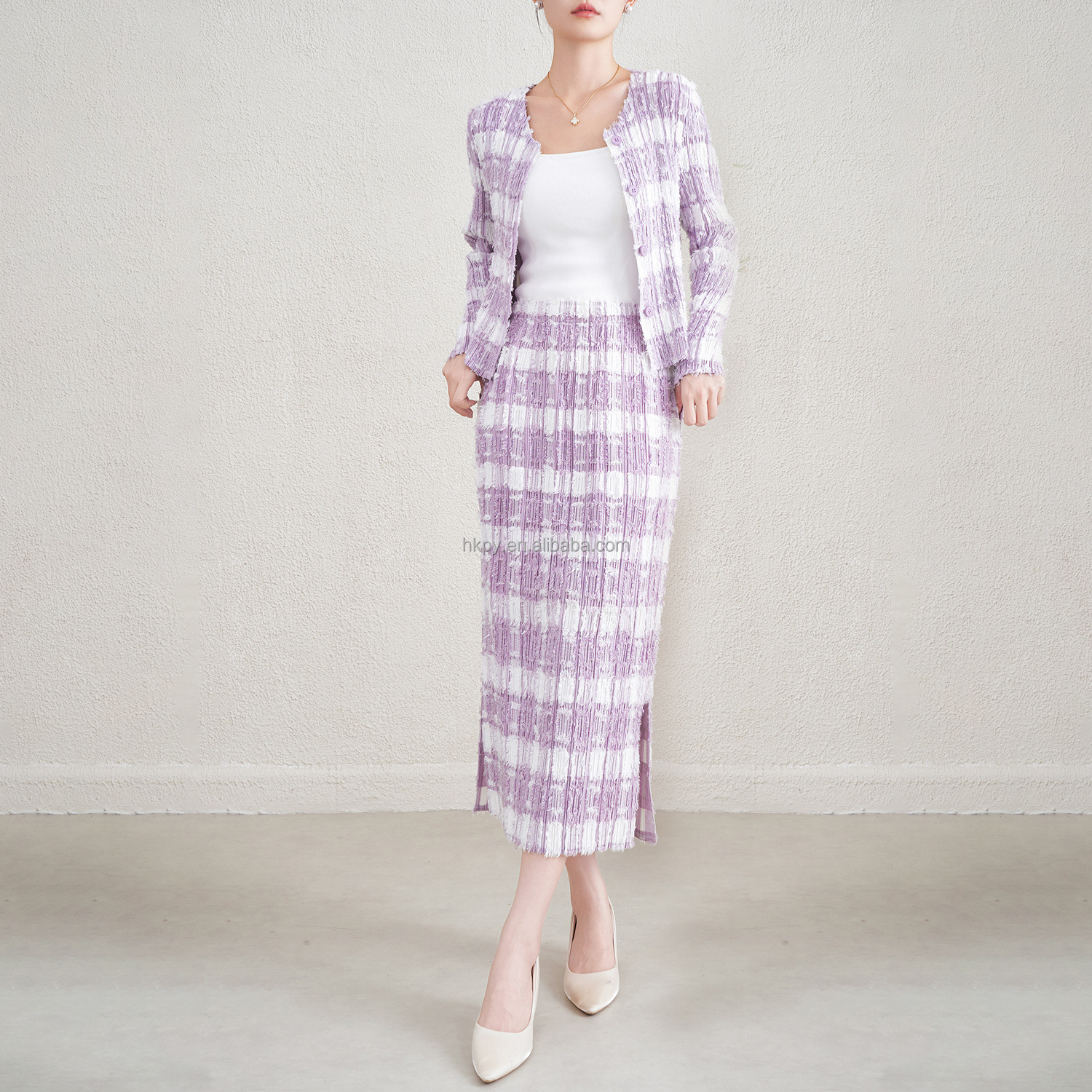 Model wearing pleated suit style 7