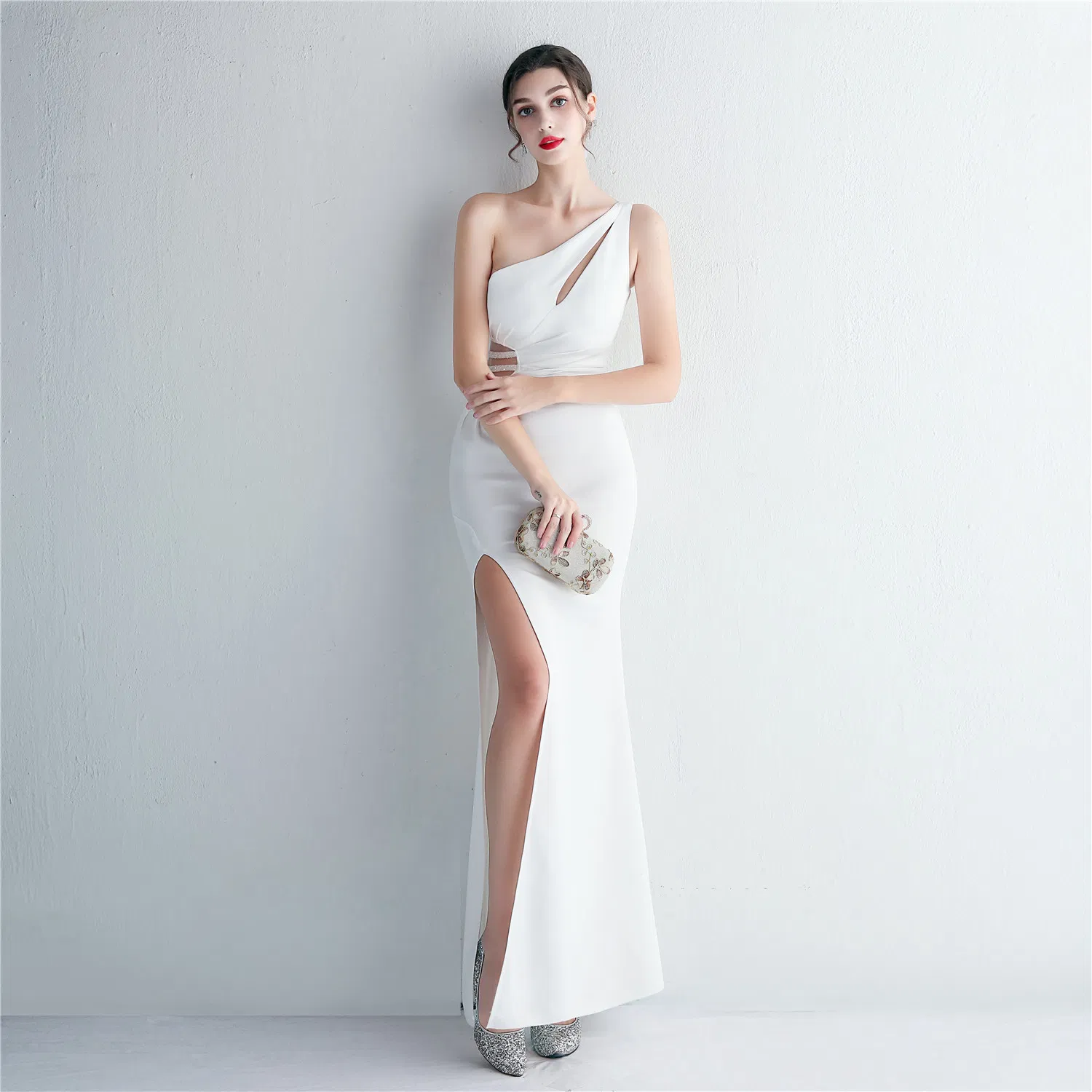 New Satin Slim-Fit off-Shoulder Mermaid Gown – Elegant Long Evening Dress for Socialites, Weddings, and Expos