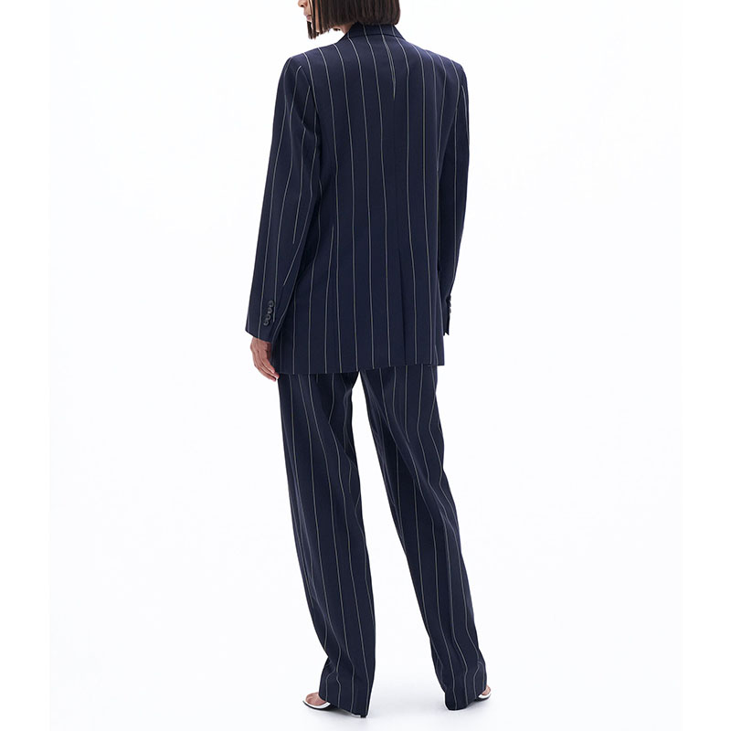 Suit Set Detail 3