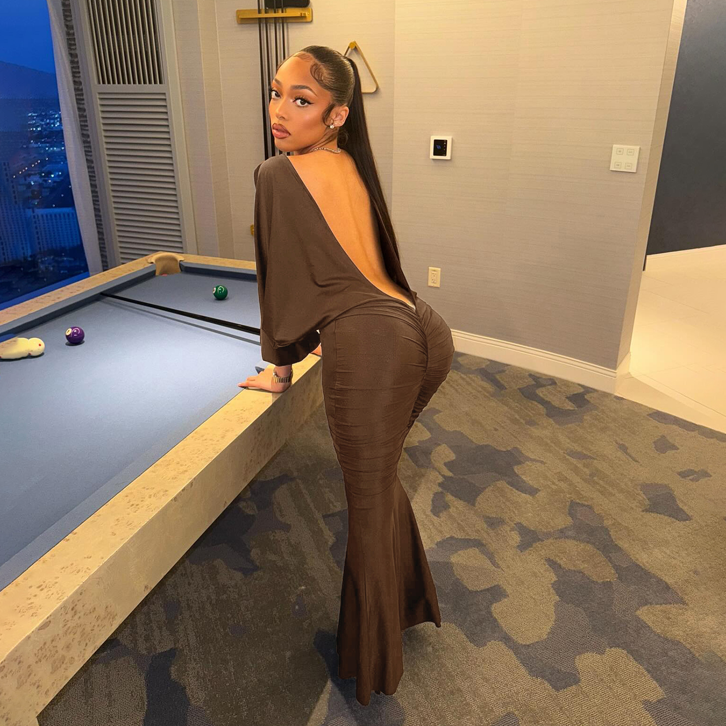 Model Shot 1