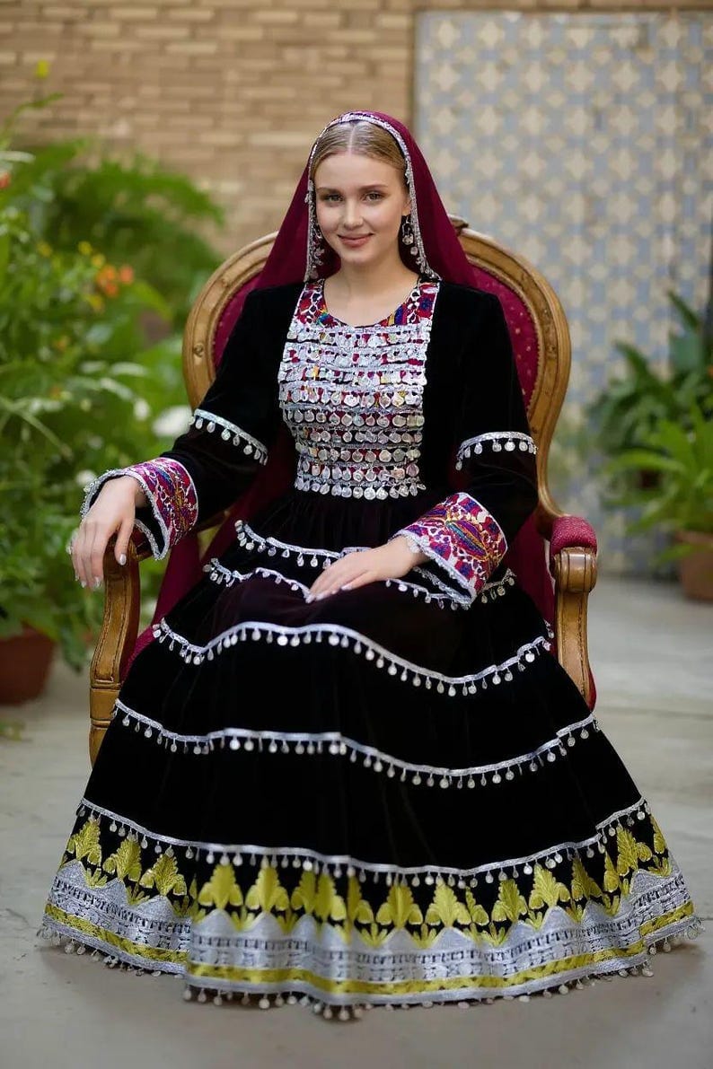 Afghan Vintage dress detail 2