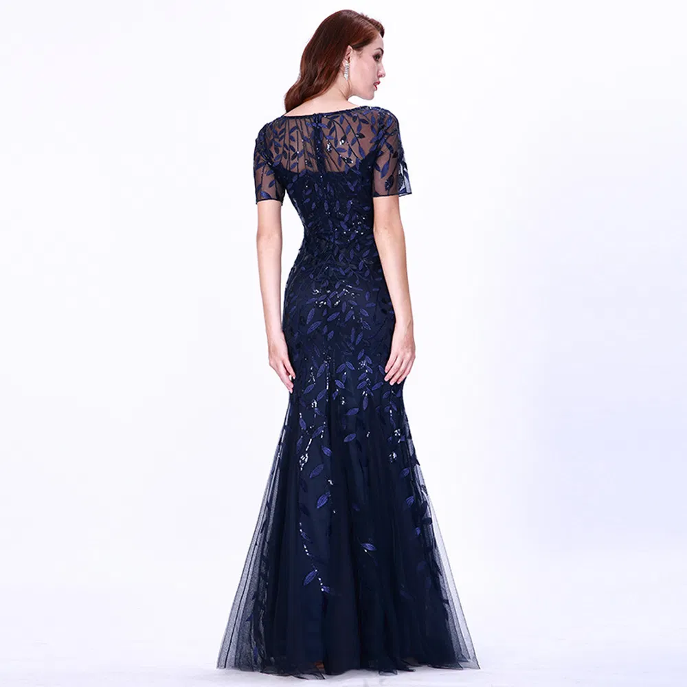 Sophisticated Long Lace Gown Elegant Banquet Dress Wedding Party Attire