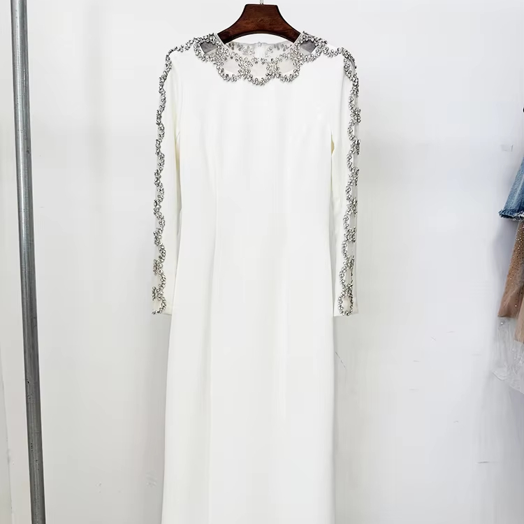 Elegant Evening Dress 2026 New Collection Celebrity Evening Gown Intricate Design Heavy Beading Crystal Embellished Maxi Dress