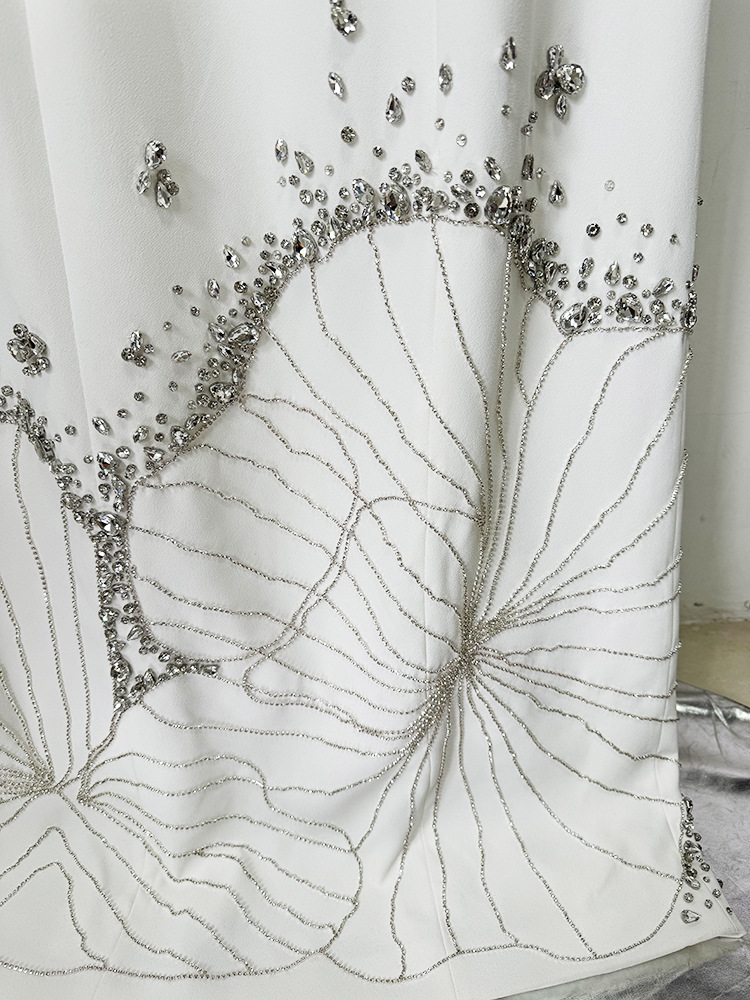 2025 Modesst Dress Heavy Embellished Beading Gown for Women Elegant Luxurious Evening Dress Banquet Red Carpet Formal Gowns