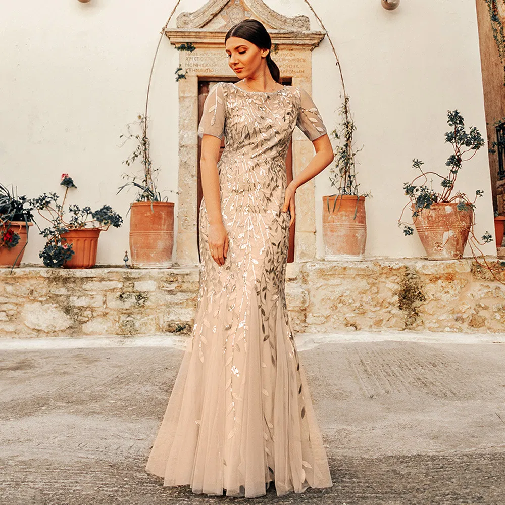 Sophisticated Long Lace Gown Elegant Banquet Dress Wedding Party Attire