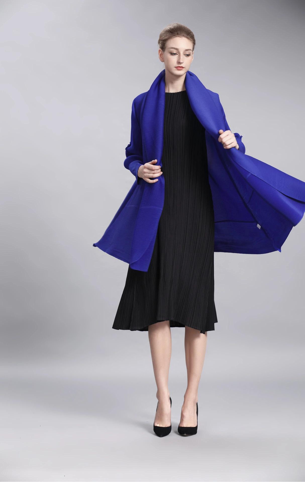 Plus Size Women's Elegant Three-dimensional Pleated Coat