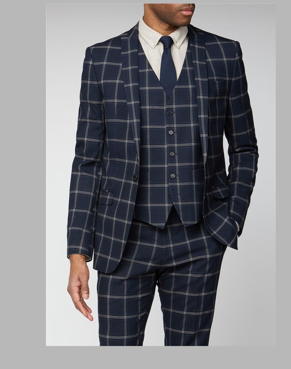 Luxury Gentle Crafted Three Piece Formal Suit for Man Designed For Groom Ceremonies Business Functions And Evening Parties