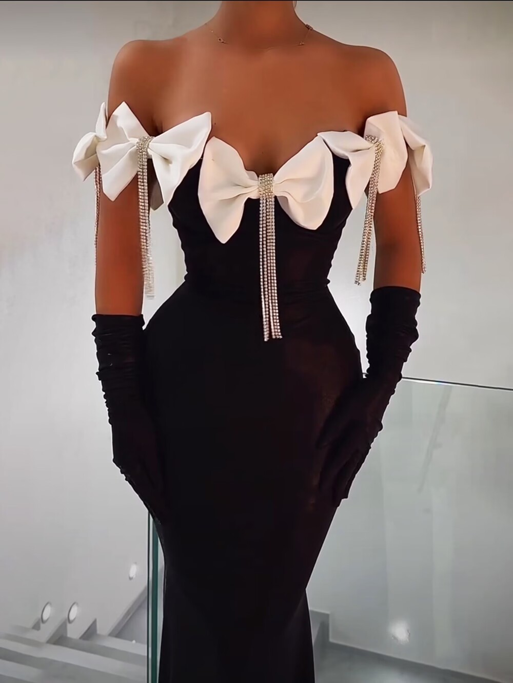 Parties Red Carpet Events Formal Evening Gown Elegant Black Off Shoulder Mermaid Dress With White Bow Rhinestone Tassel