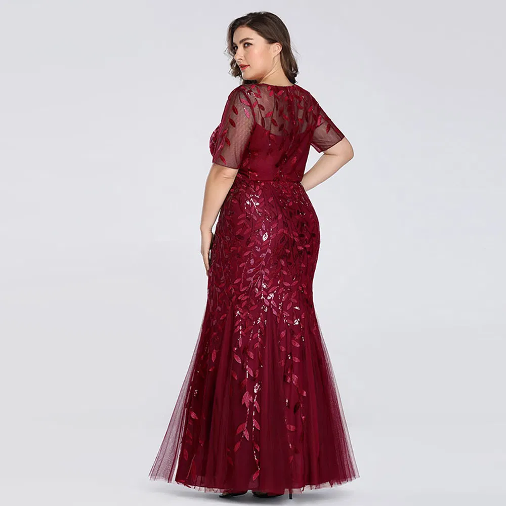 Sophisticated Long Lace Gown Elegant Banquet Dress Wedding Party Attire