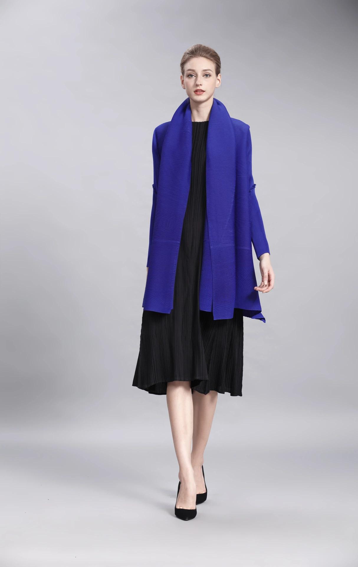 Plus Size Women's Elegant Three-dimensional Pleated Coat