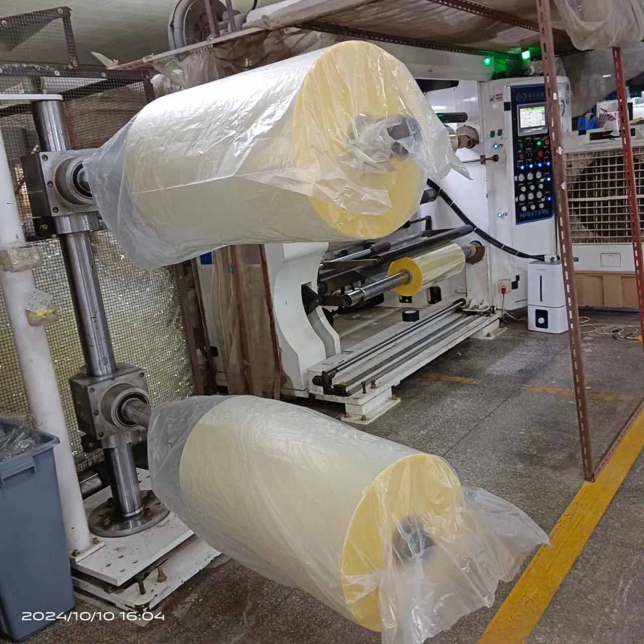 High Shrink Clear 35mic PVC PETG Pet Heat Shrink Wrap Plastic Film Roll for Drinking Bottle Packaging Labels