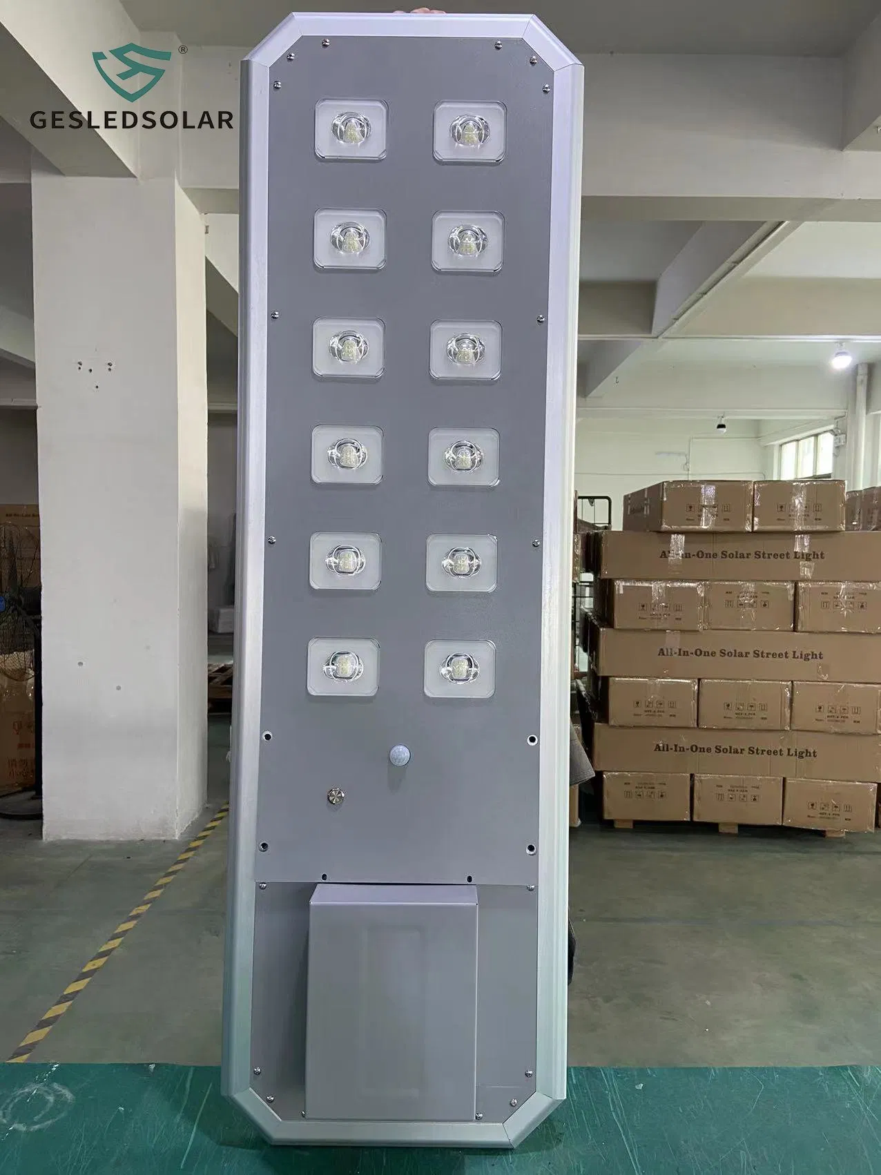 Versatile Smart-Control Solar Street Light for Farm Road