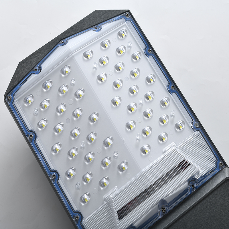 Super Brightness Solar Powered LED Street Light in Residential Neighborhoods