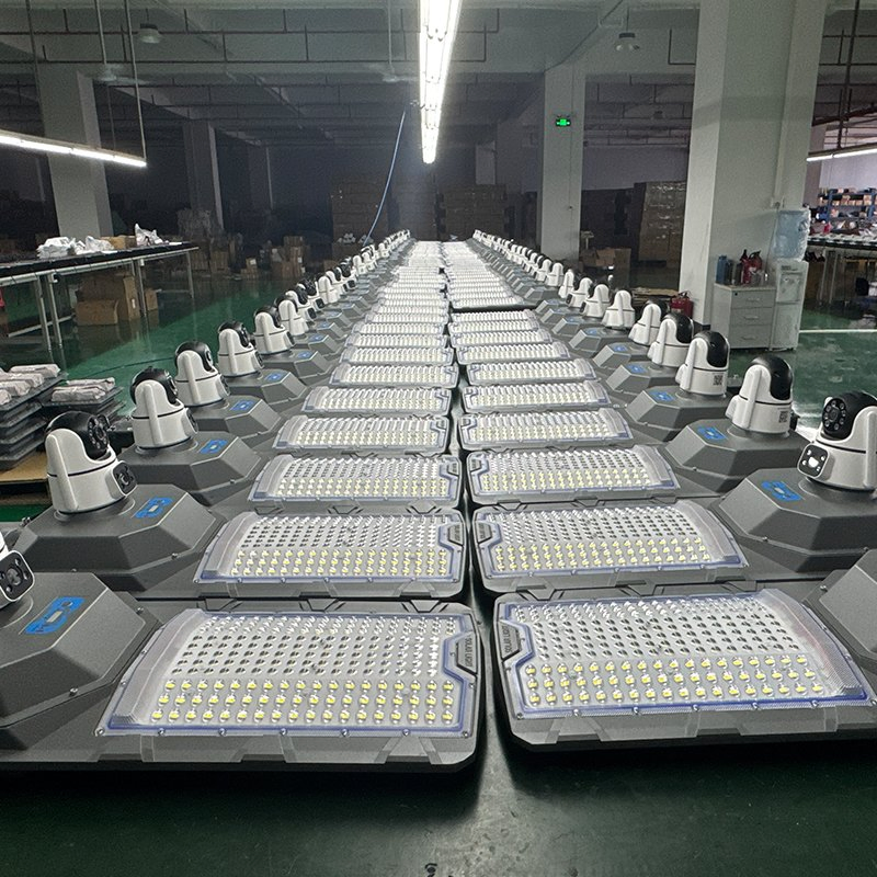 Dual Lenses 900W Solar Street Lamp with CCTV 6 Million Pixels Solar LED Street Light with Camera Eseecloud
