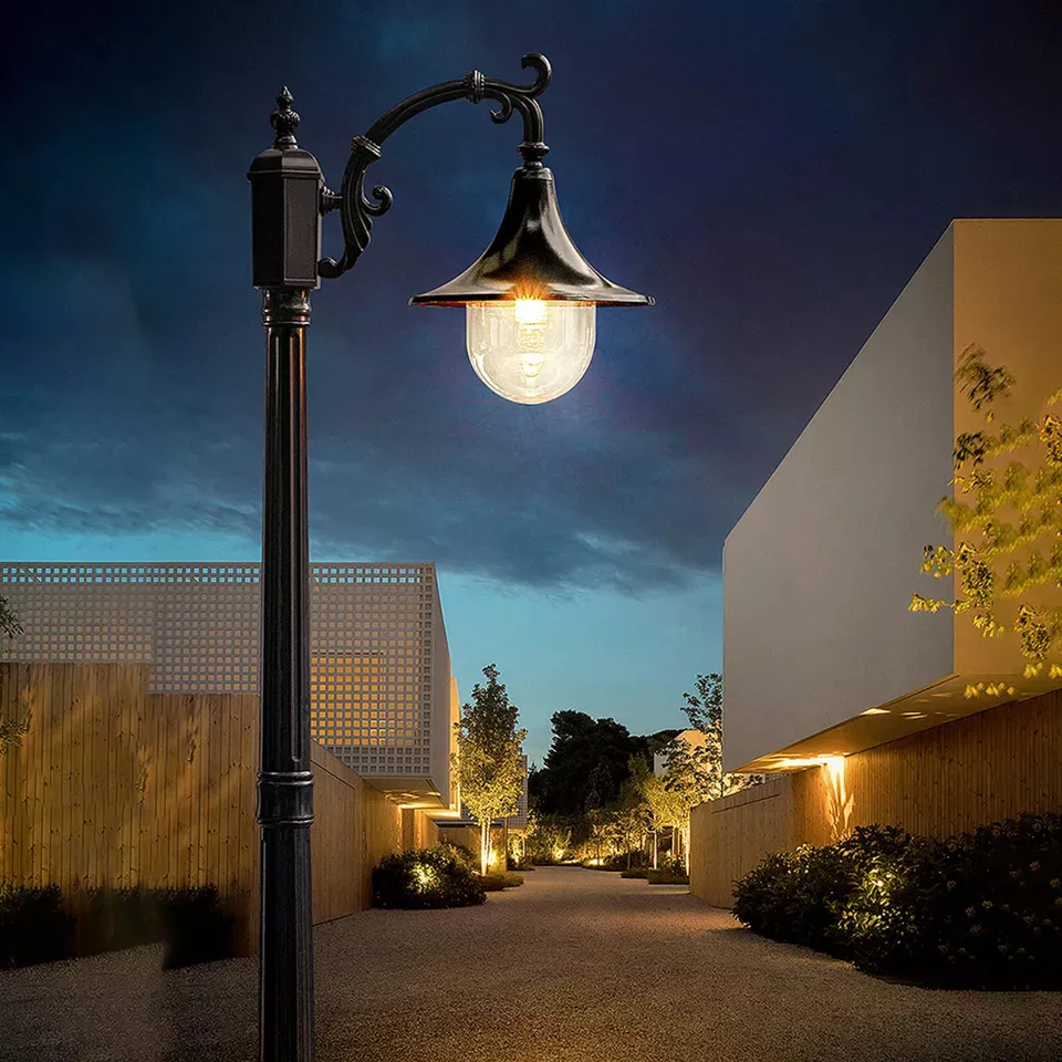 Outdoor Light Detail 4