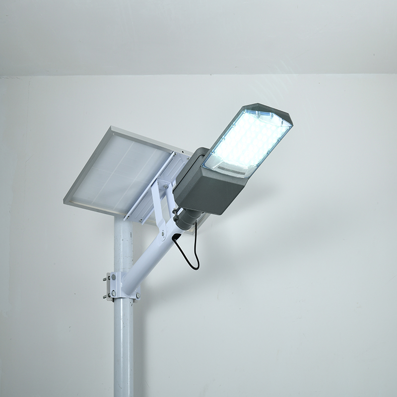 Super Brightness Solar Powered LED Street Light in Residential Neighborhoods