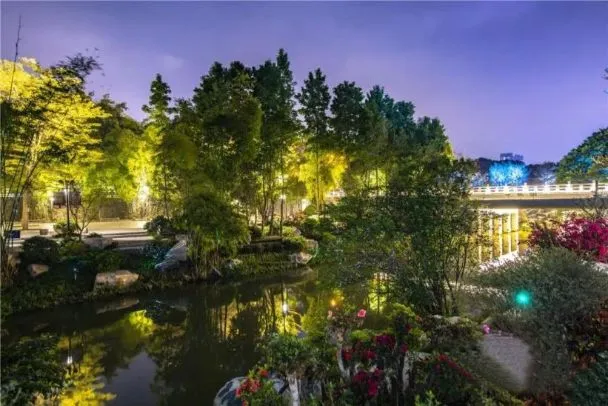 Landscape Spot Light Application