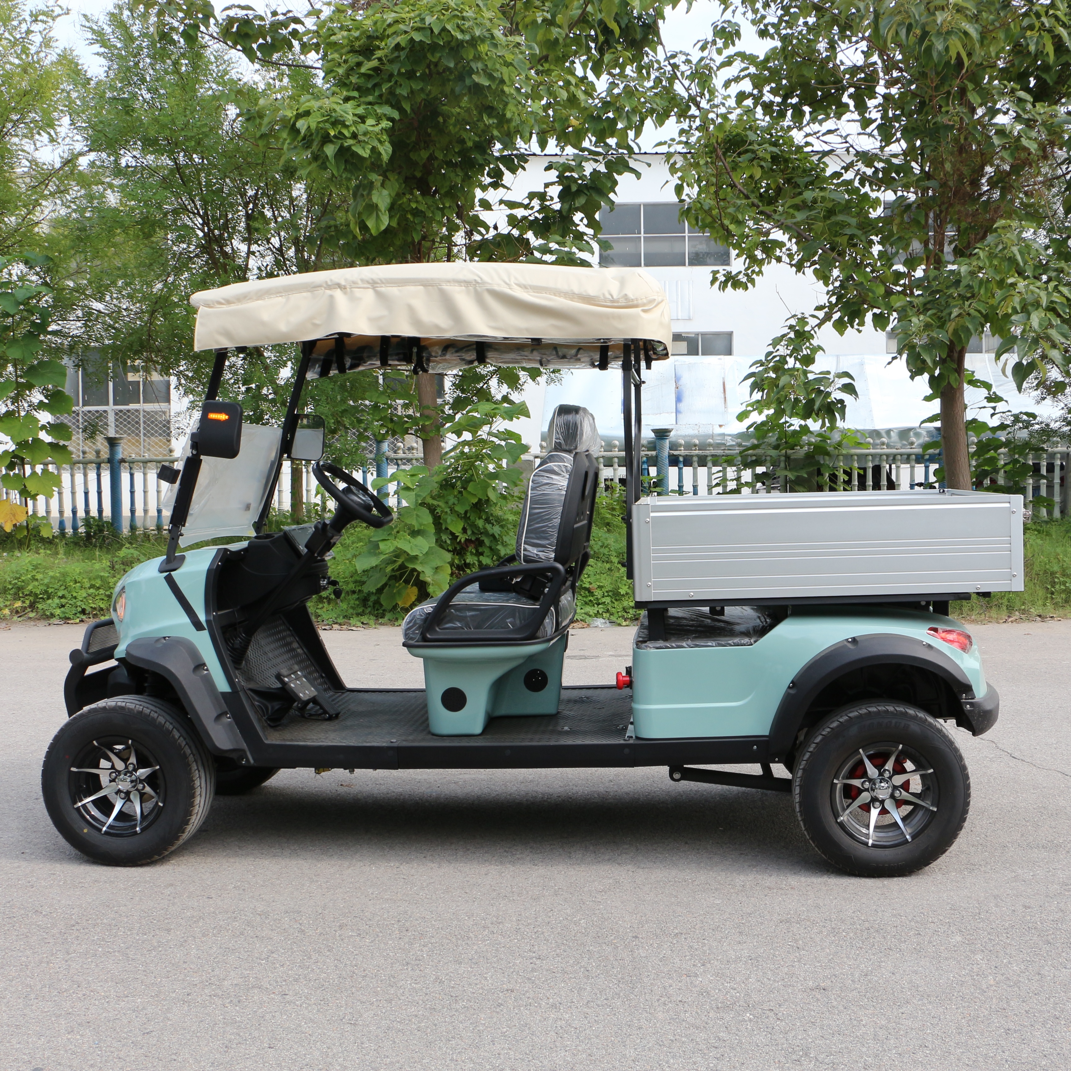 New Energy 72V Lithium Golf Cart Long Range 4 Seater Electric Vehicle With Smart Battery Management System
