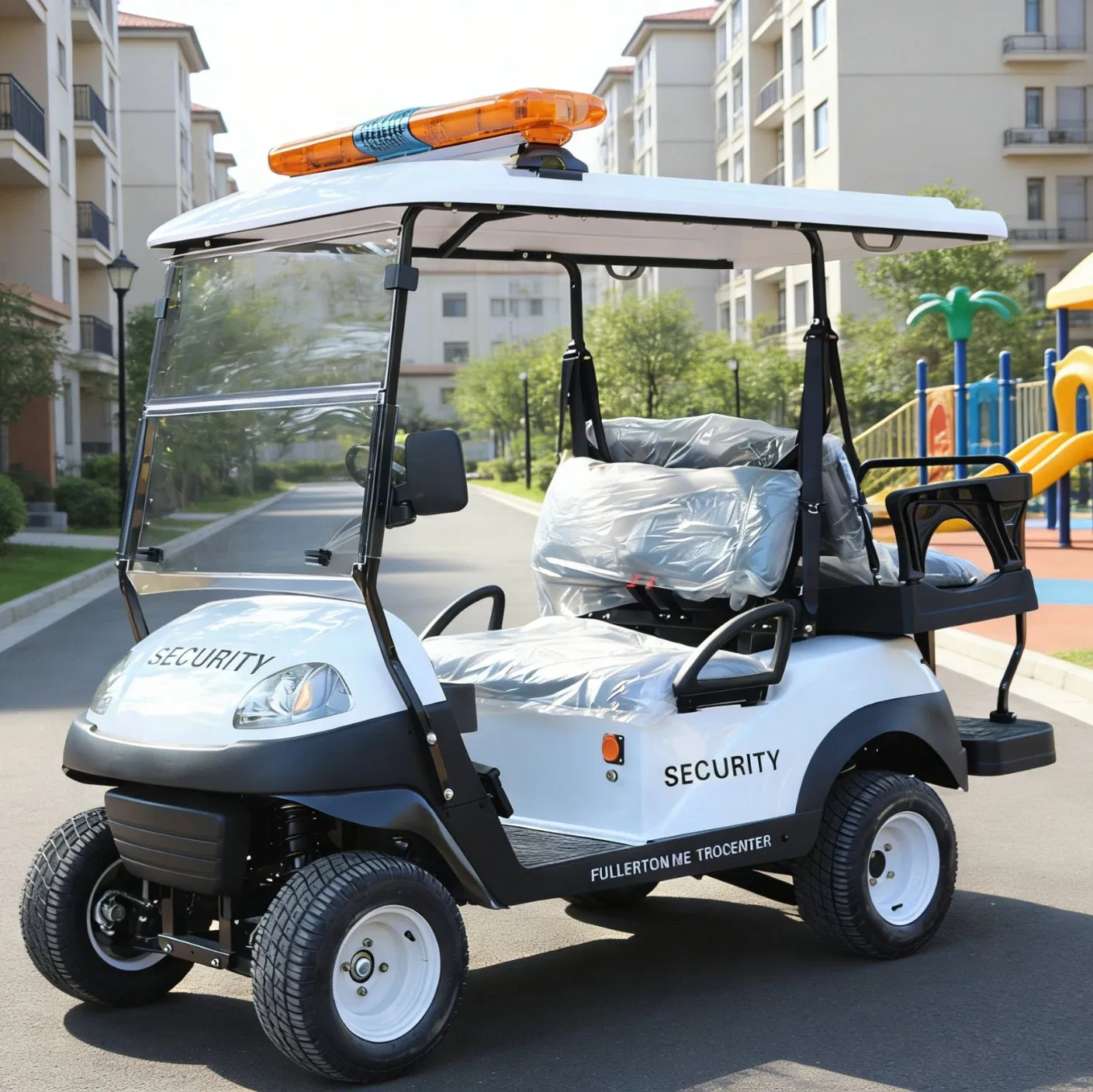 Lvzo 4-Seat White Security Golf Cart for Golf Course Patrols