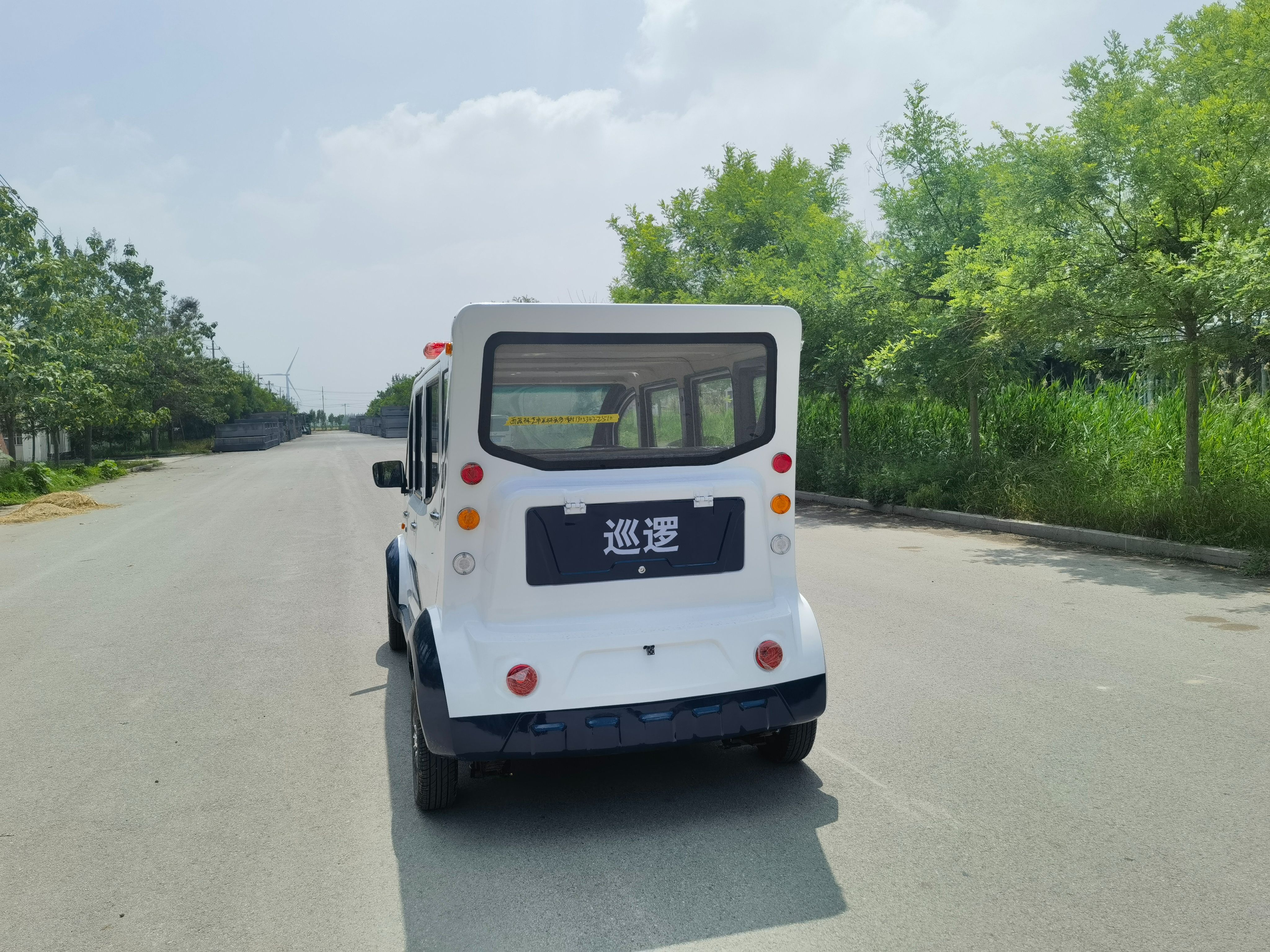 Factory Electric Autonomous Golf Cart with Flashing Security Lights Vehicle Maintenance-Free Battery Powered Patrol Car